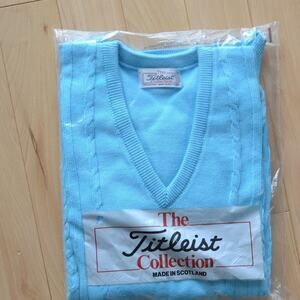 NWT Vintage Titleist V Neck Cable Knit Sweater